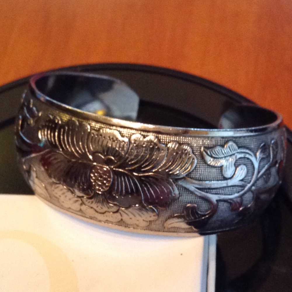 STERLING SILVER 925 STAMPED BOLD CUFF